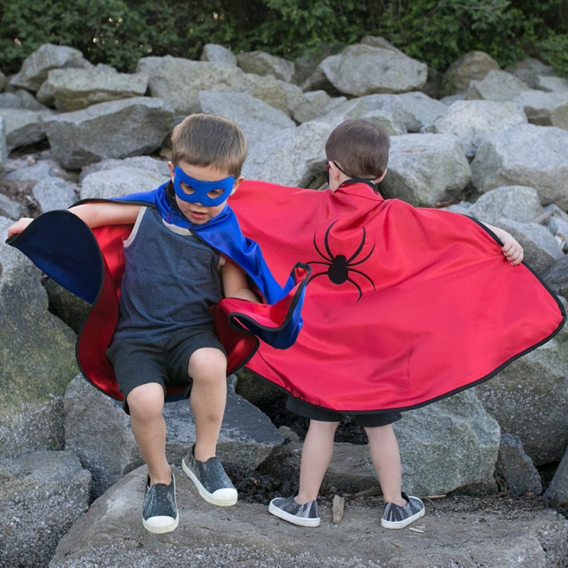 Great Pretenders Reversible Adventure Cape