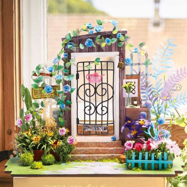 DIY Miniatures Garden Entrance