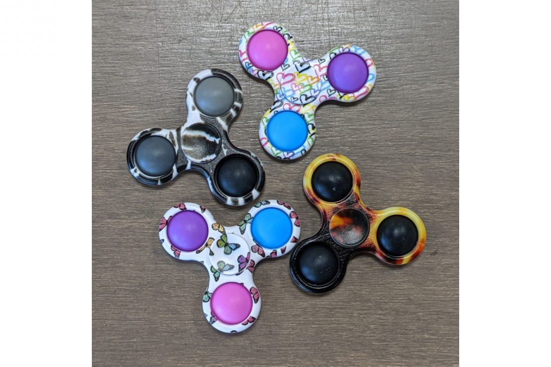 OMG Pop Fidgety Spinners - 3 sided