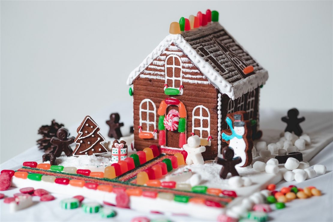 Handstand Kitchen Gingerbread House