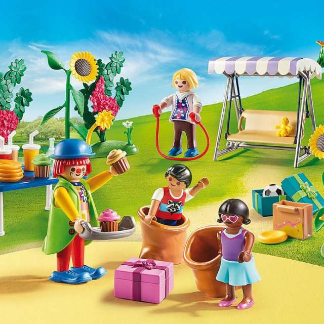 Children’s Birthday Party Playmobil Dollhouse Set