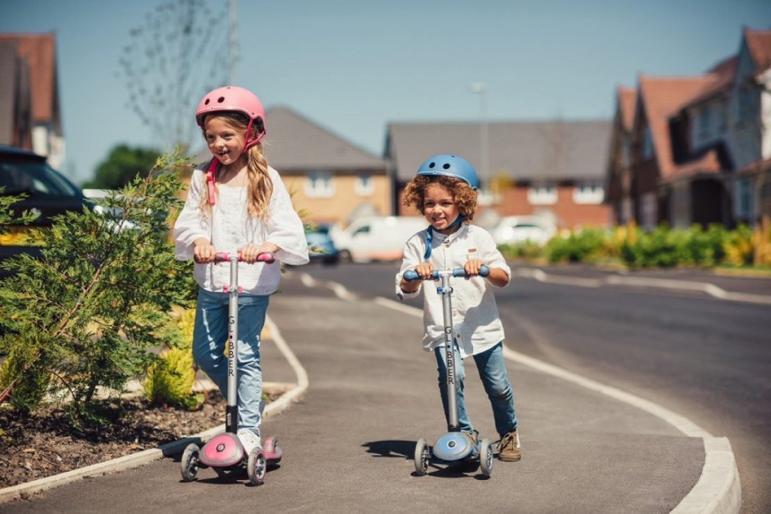 Globber Primo Foldable Lights Scooter