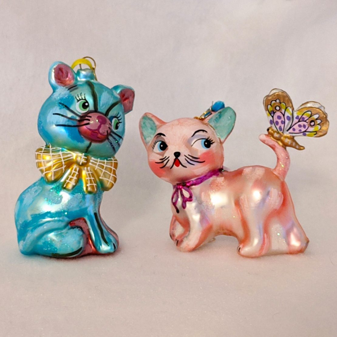 Retro-chic Cat Holiday Ornaments